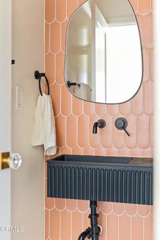 4170 4th Avenue, Los Angeles, CA 90008