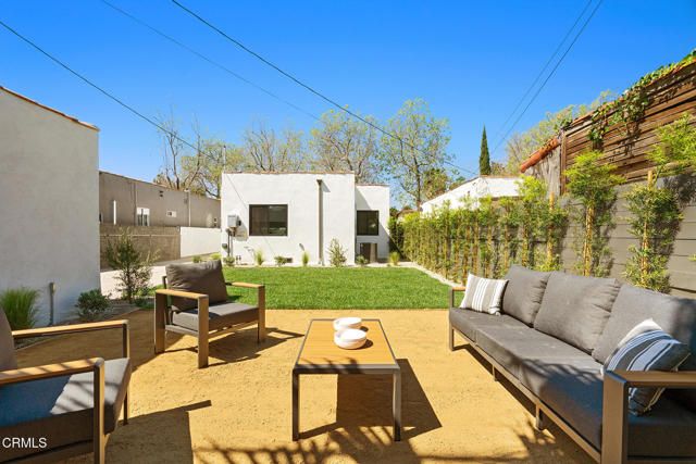 4170 4th Avenue, Los Angeles, CA 90008