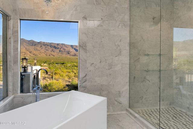 2302 N Camino Cascabel, Tucson, AZ 85749