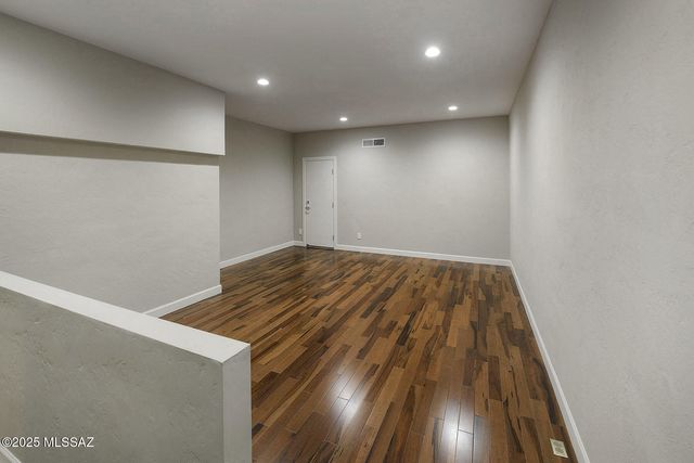 2302 N Camino Cascabel, Tucson, AZ 85749