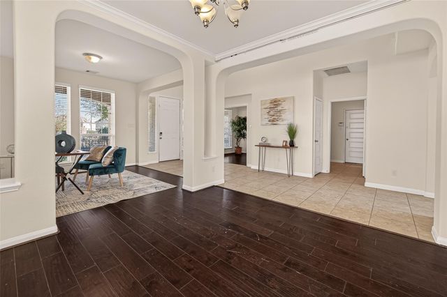 2208 Hannah Creek Court, Pearland, TX 77089