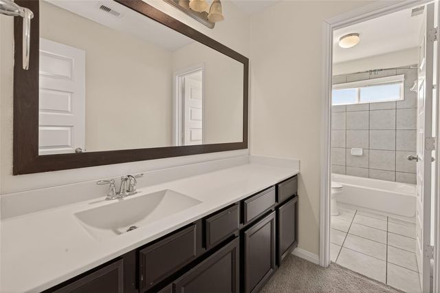 2208 Hannah Creek Court, Pearland, TX 77089