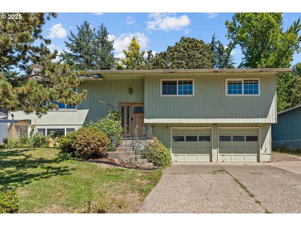 17634 Se CRYSTAL Ln, Milwaukie, OR 97267