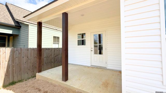 515 S Iberville Ave, Gonzales, LA 70737