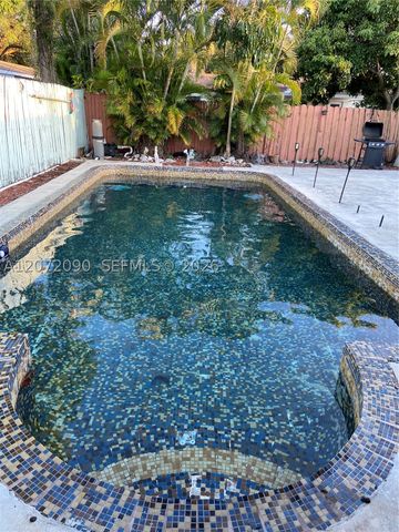 6404 SW 23rd St 1, Miramar, FL 33023
