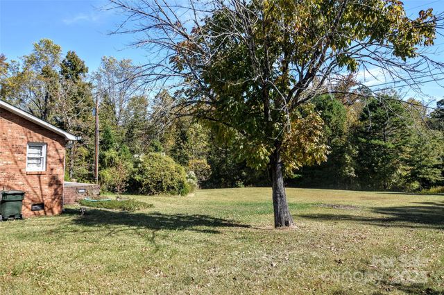 2446 Sam Newell Road, Matthews, NC 28104