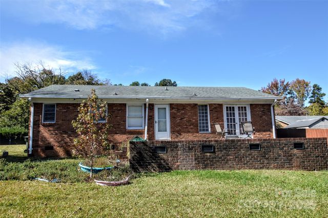 2446 Sam Newell Road, Matthews, NC 28104