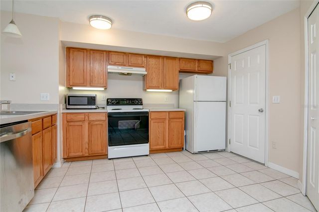 2909 E CENTRAL BOULEVARD, Orlando, FL 32803