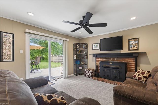 417 Patton LN, Virginia Beach, VA 23452