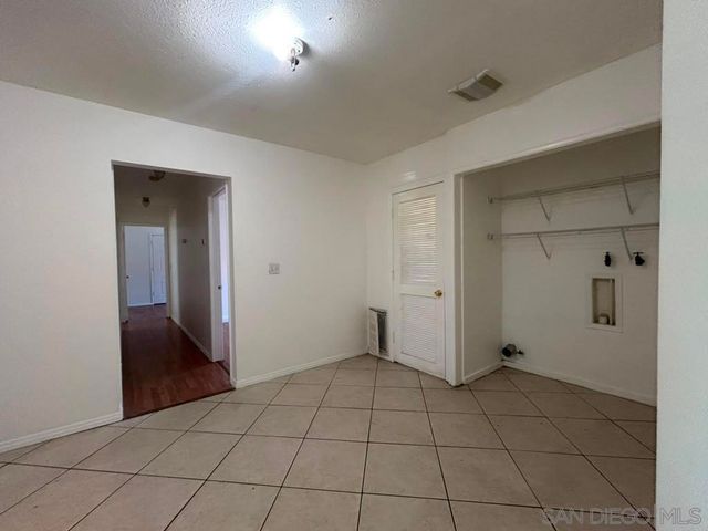 743 Park Pl, Escondido, CA 92025