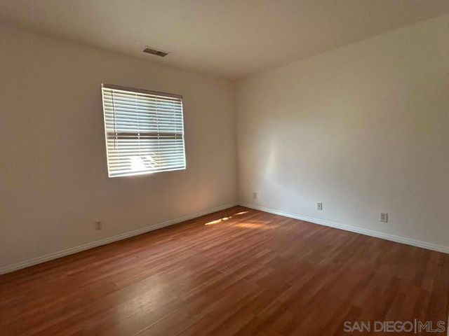 743 Park Pl, Escondido, CA 92025
