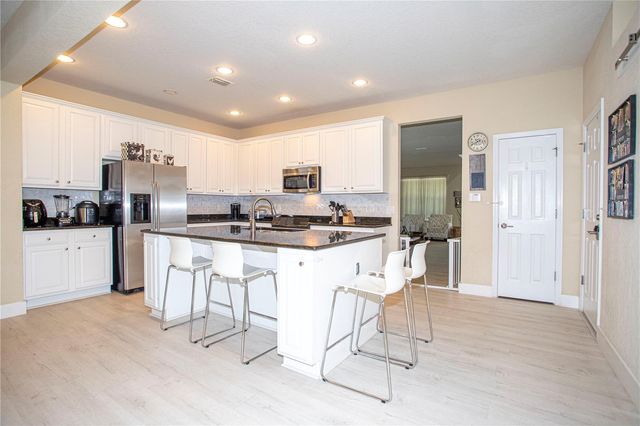 11835 BARLETTA DRIVE, Orlando, FL 32827