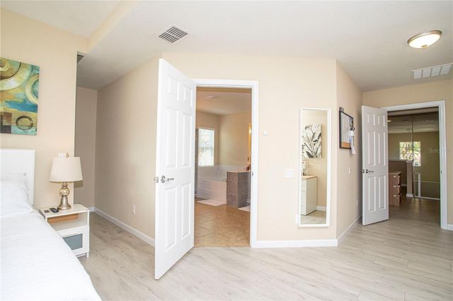 11835 BARLETTA DRIVE, Orlando, FL 32827