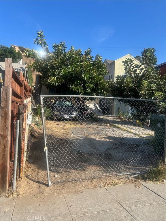 5065 Alhambra, Los Angeles, CA 90032 — photo 2