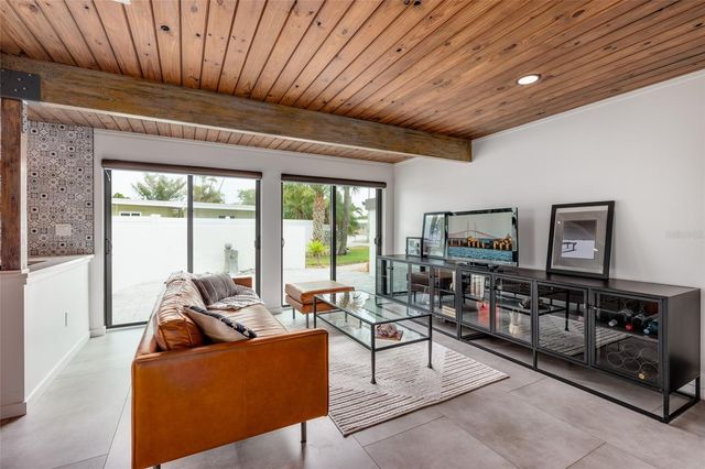 302 41ST AVENUE, St Pete Beach, FL 33706