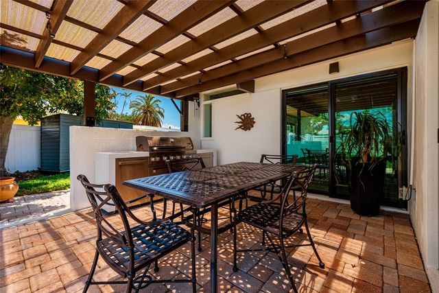302 41ST AVENUE, St Pete Beach, FL 33706