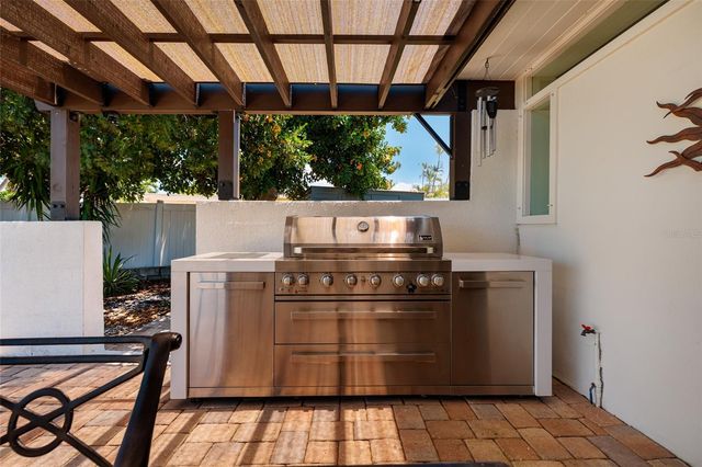 302 41ST AVENUE, St Pete Beach, FL 33706