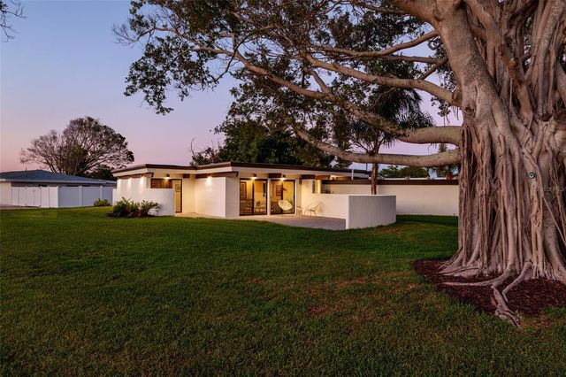 302 41ST AVENUE, St Pete Beach, FL 33706