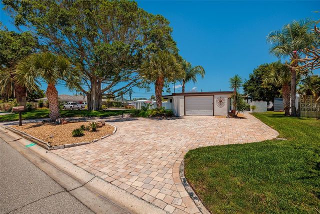 302 41ST AVENUE, St Pete Beach, FL 33706