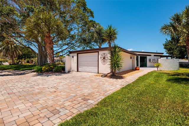 302 41ST AVENUE, St Pete Beach, FL 33706