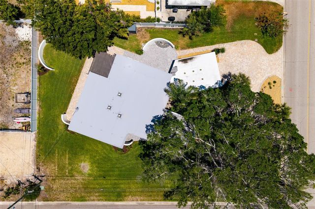 302 41ST AVENUE, St Pete Beach, FL 33706
