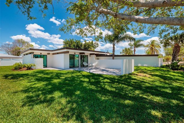 302 41ST AVENUE, St Pete Beach, FL 33706