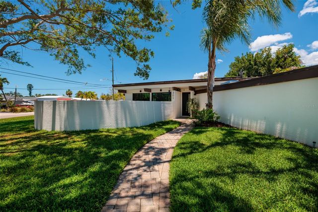 302 41ST AVENUE, St Pete Beach, FL 33706