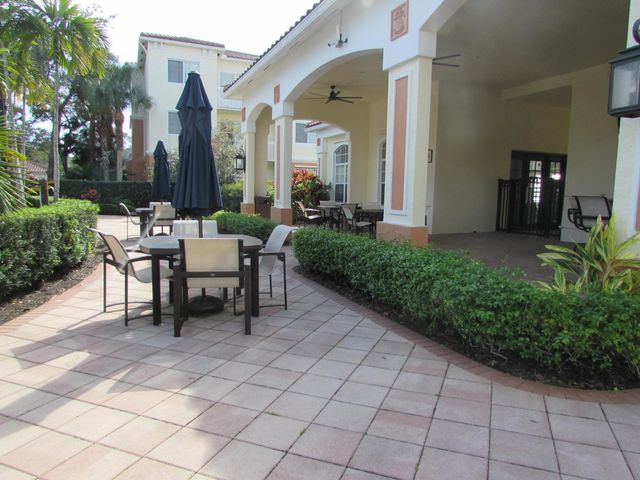 9873 Baywinds Drive 5107, Royal Palm Beach, FL 33411