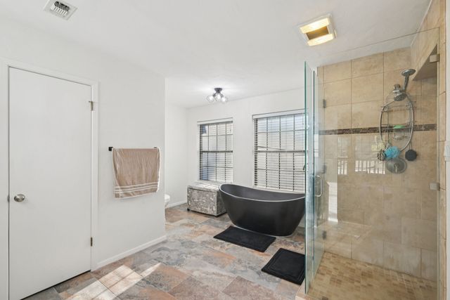 9140 Westwood Shores Drive, Fort Worth, TX 76179