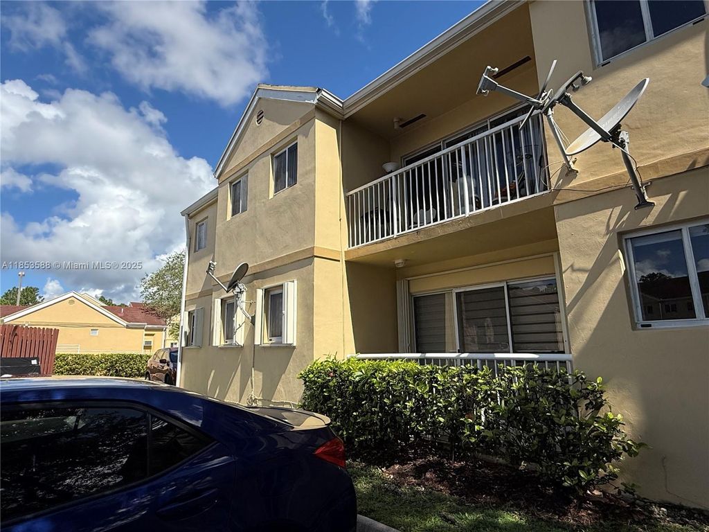 13810 SW 112th St 102, Miami, FL 33186