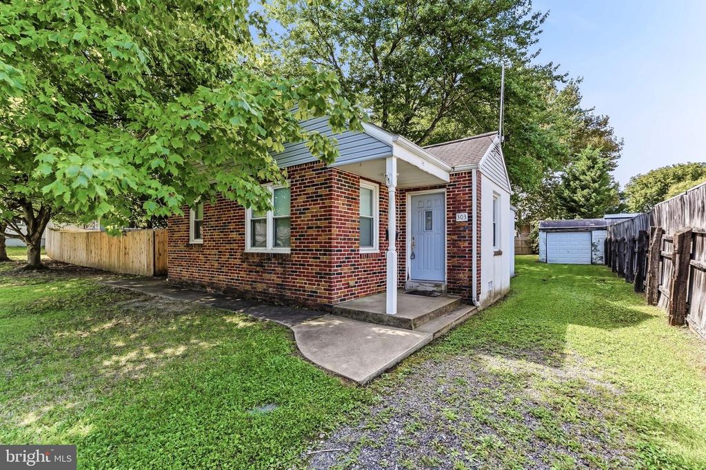 303 EXMORE AVE, Wilmington, DE 19805