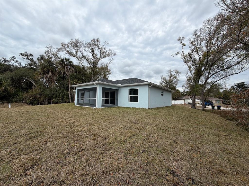Image 37 of property listing at 1531 DUFFERIN AVENUE, North Port, FL 34286