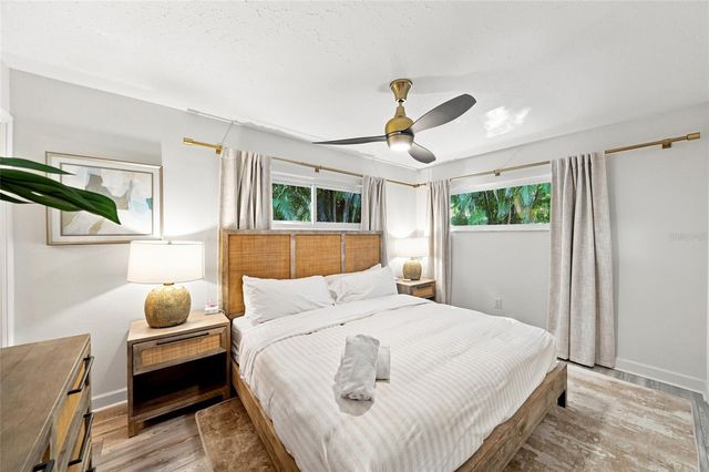 205 82ND STREET, Holmes Beach, FL 34217