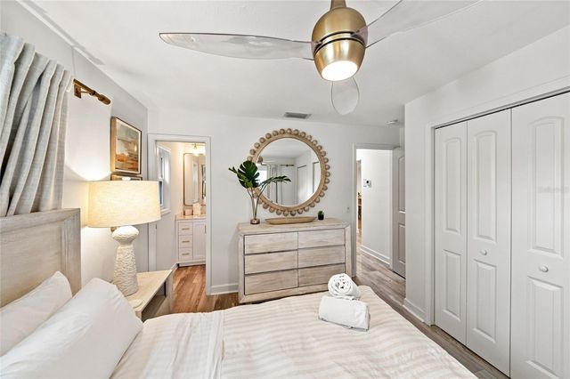 205 82ND STREET, Holmes Beach, FL 34217