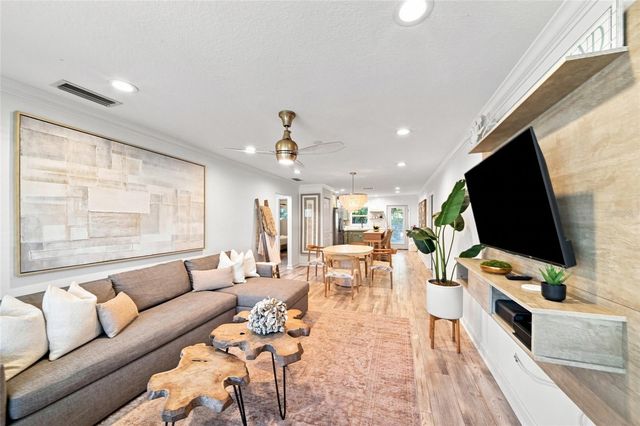 205 82ND STREET, Holmes Beach, FL 34217