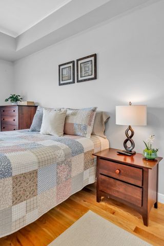 8 Walnut St 418, Peabody, MA 01960