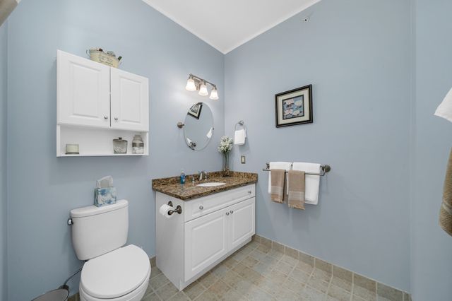 8 Walnut St 418, Peabody, MA 01960