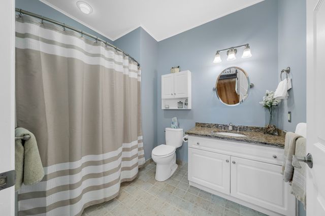 8 Walnut St 418, Peabody, MA 01960