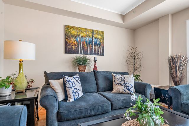 8 Walnut St 418, Peabody, MA 01960