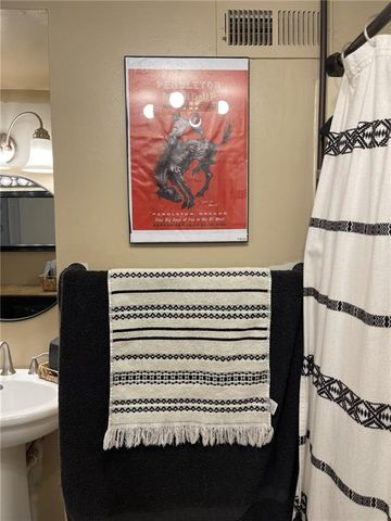 1709 N Joplin Street, Pittsburg, KS 66762