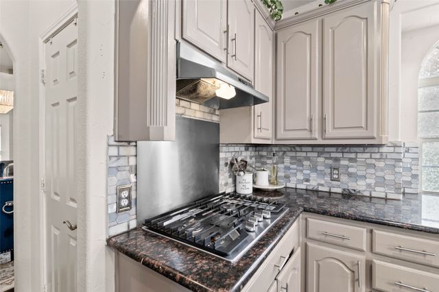 13762 Plum Valley Drive, Frisco, TX 75033