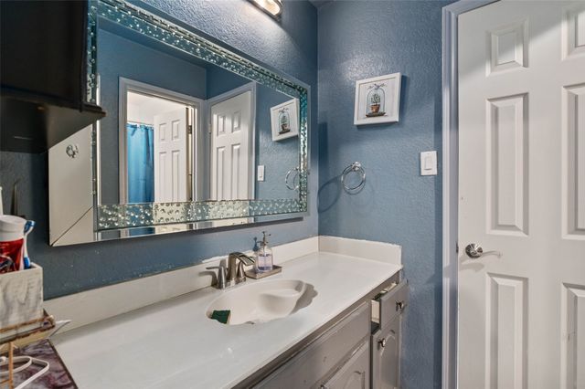 13762 Plum Valley Drive, Frisco, TX 75033