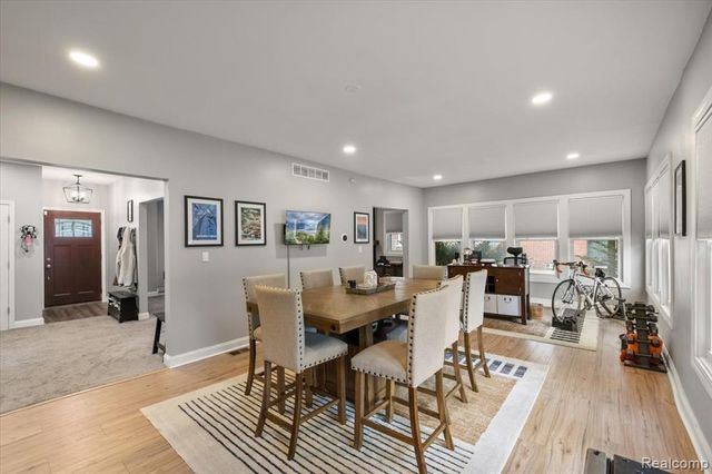 1925 Chicago Boulevard, Detroit, MI 48206