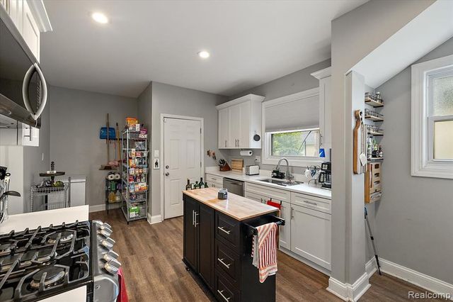 1925 Chicago Boulevard, Detroit, MI 48206