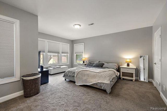 1925 Chicago Boulevard, Detroit, MI 48206