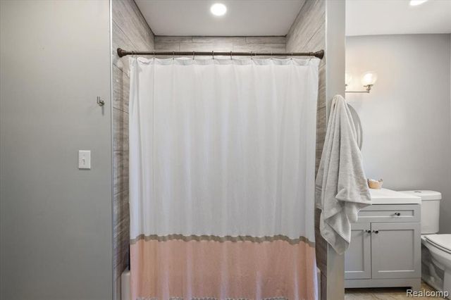 1925 Chicago Boulevard, Detroit, MI 48206