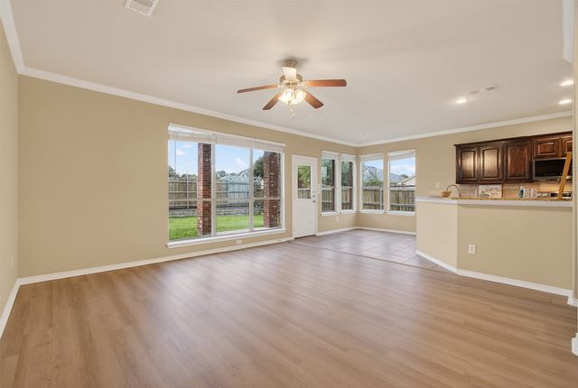 913 Poncho Lane, Fort Worth, TX 76052