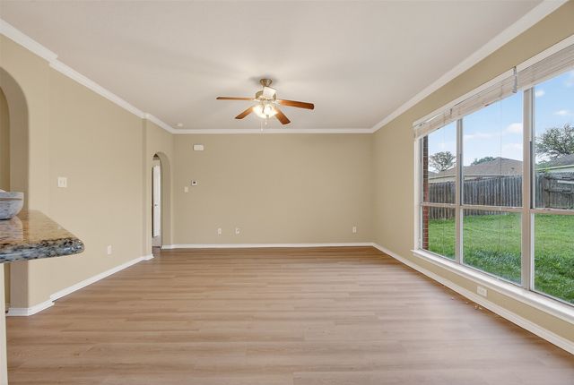 913 Poncho Lane, Fort Worth, TX 76052