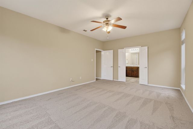 913 Poncho Lane, Fort Worth, TX 76052