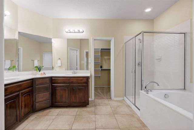 913 Poncho Lane, Fort Worth, TX 76052